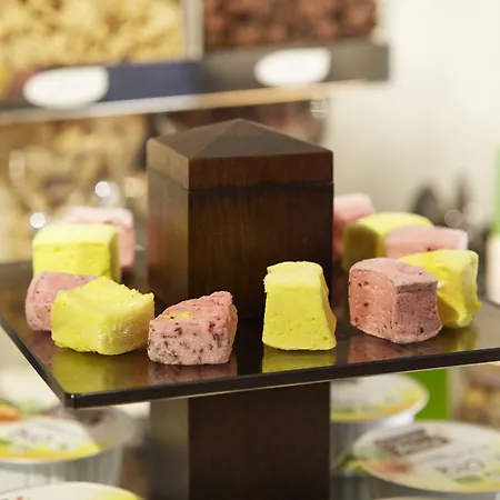 Relais De Lyon By Malone Hotel