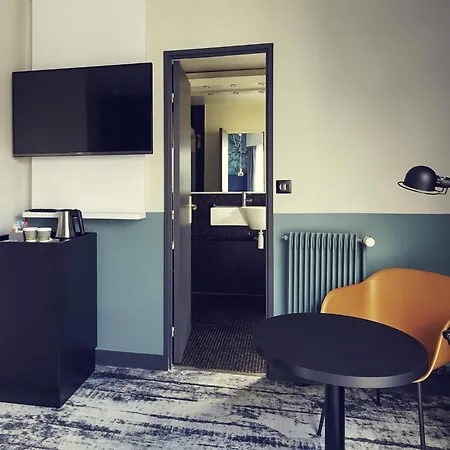 Relais De Lyon By Malone 4*