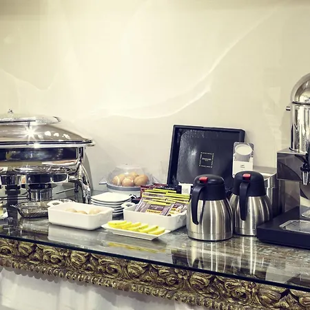 Relais De Lyon By Malone Hotel 4*