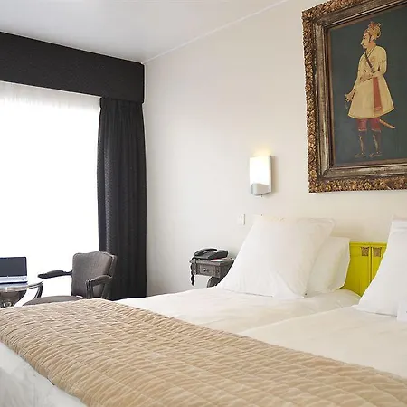 Relais De Lyon By Malone 4*