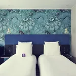 Relais De Lyon By Malone 4*