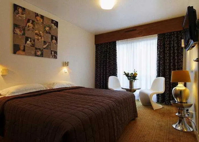 Relais De Lyon By Malone 4* Paryż